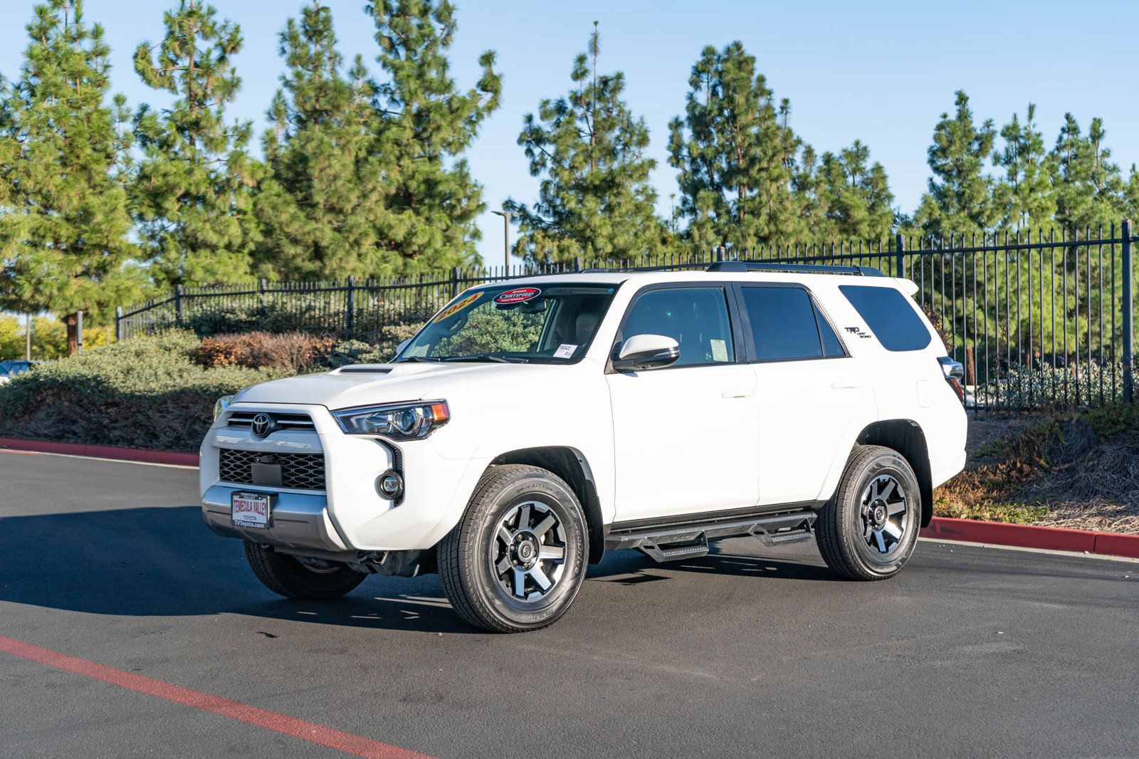 Certified 2024 Toyota 4Runner TRD Off-Road Premium w/ Off Road Premium Plus Package AWD/4WD image 3