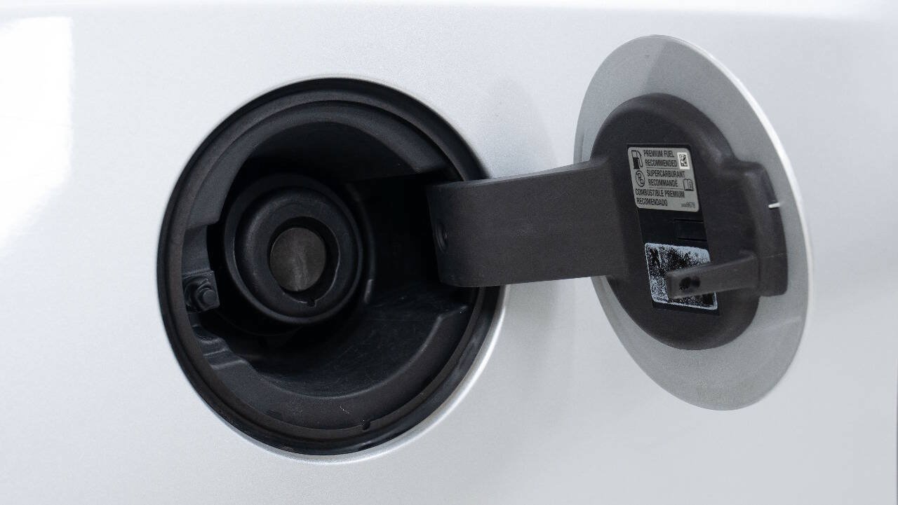 Used 2017 Chevrolet Camaro SS RWD image 19