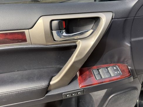Used 2011 Lexus GX 460 Premium image 20