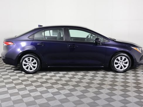 Used 2024 Toyota Corolla LE image 5