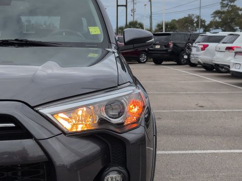 Used 2023 Toyota 4Runner SR5 Premium image 32