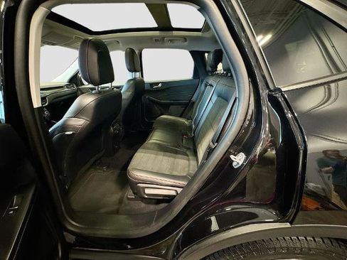 Certified 2022 Ford Escape SEL w/ SEL Stealth AWD Package image 20