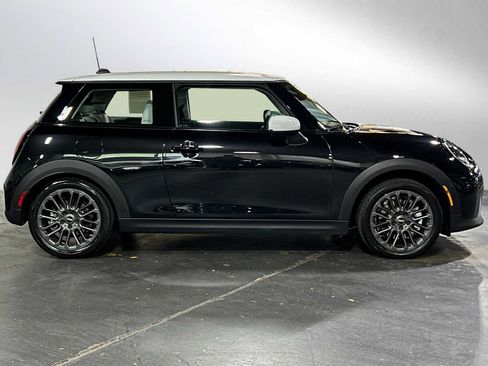 Used 2026 MINI Cooper 2-Door Hardtop FWD image 2