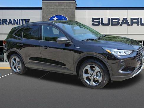Used 2025 Ford Escape ST-Line AWD/4WD image 14
