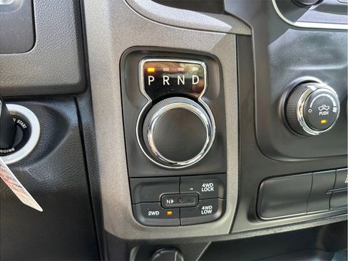 Used 2020 RAM 1500 Tradesman w/ Chrome Appearance Group image 26