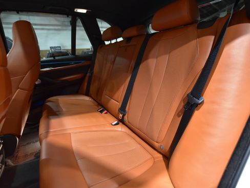 Used 2016 BMW X5 M image 57