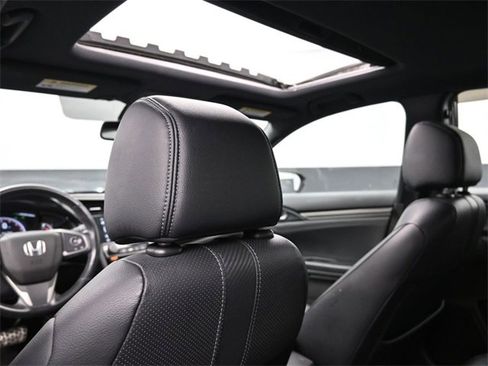 Used 2018 Honda Civic Sport Touring image 32