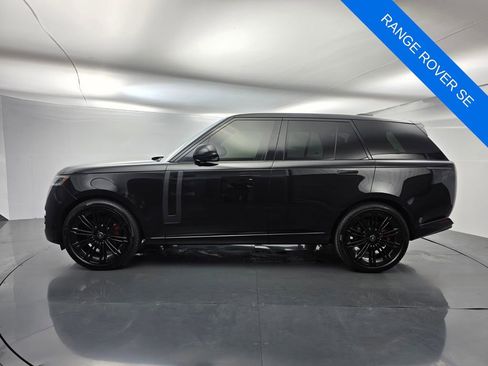 Used 2025 Land Rover Range Rover SE AWD/4WD image 7