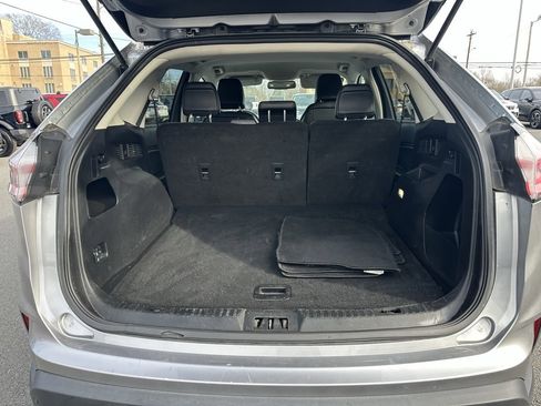 Used 2024 Ford Edge SEL image 33