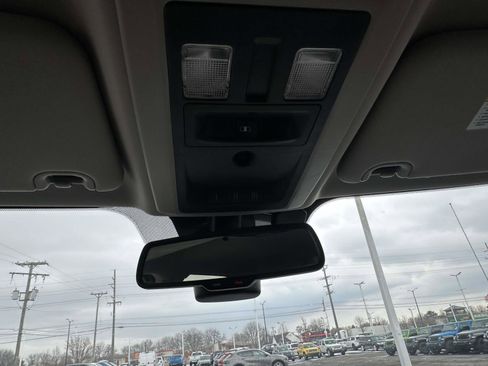 Used 2018 RAM 1500 Big Horn image 31