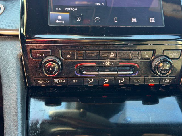 Used 2025 Jeep Grand Cherokee Altitude RWD image 26