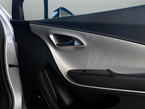 Used 2012 Chevrolet Volt Premium w/ Premium Trim Package image 30