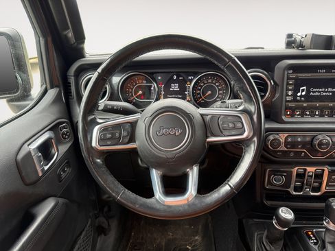Used 2021 Jeep Wrangler Unlimited Sahara AWD/4WD image 12