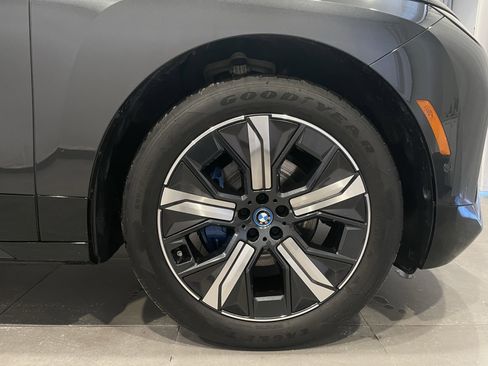 Used 2025 BMW iX xDrive50 w/ Premium Package image 10