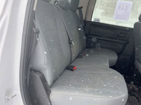 Used 2018 RAM 2500 Tradesman w/ Chrome Appearance Group image 11