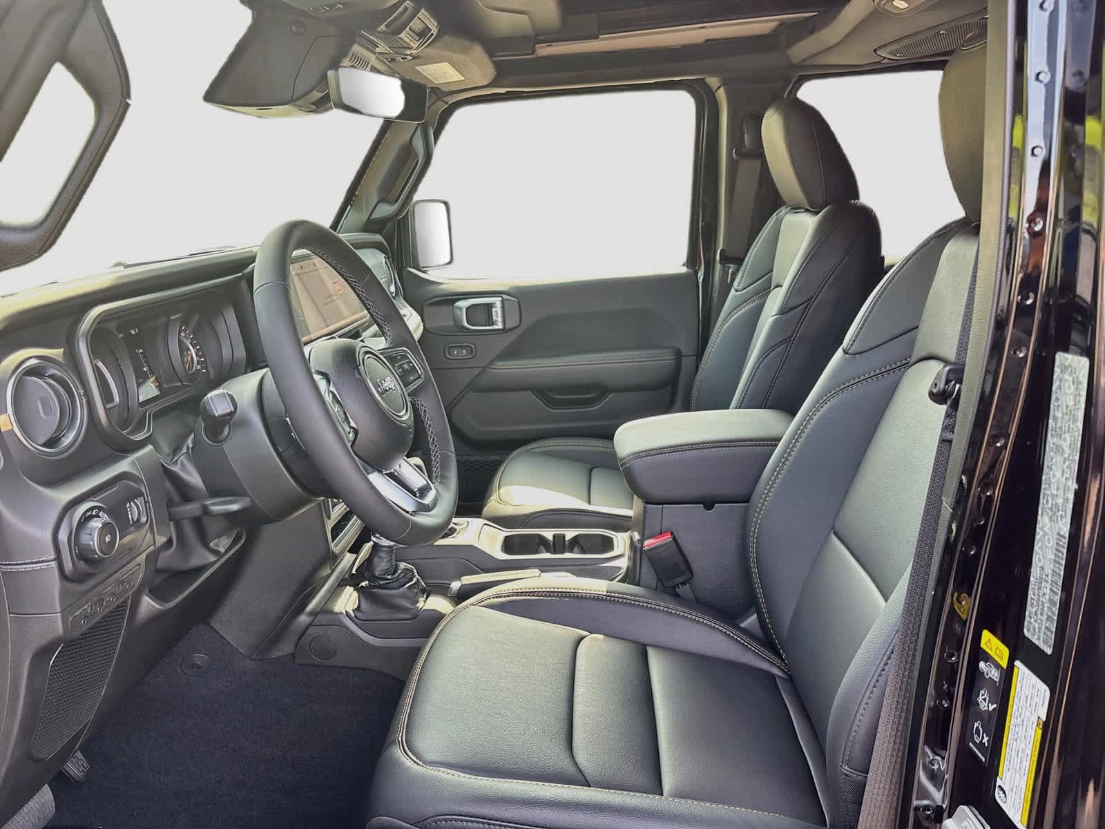 New 2026 Jeep Wrangler Unlimited Sahara AWD/4WD image 21