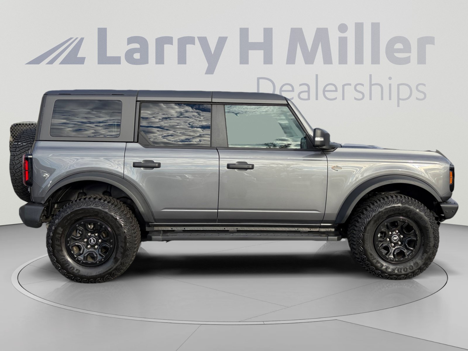 Used 2023 Ford Bronco Wildtrak AWD/4WD image 6