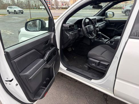 Used 2024 Toyota Tacoma SR image 13