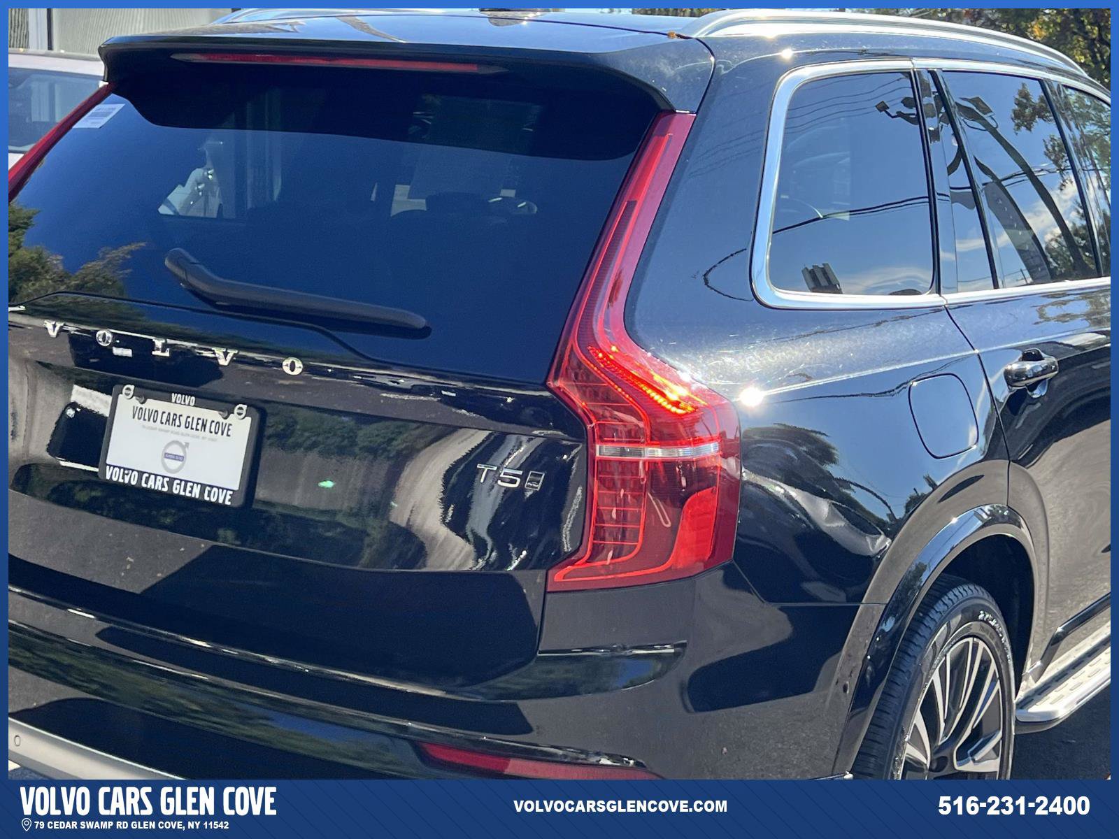 Used 2022 Volvo XC90 T5 Momentum AWD/4WD image 9
