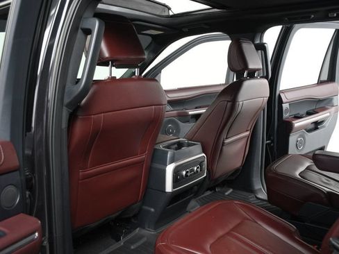 Used 2024 Ford Expedition Limited AWD/4WD image 33