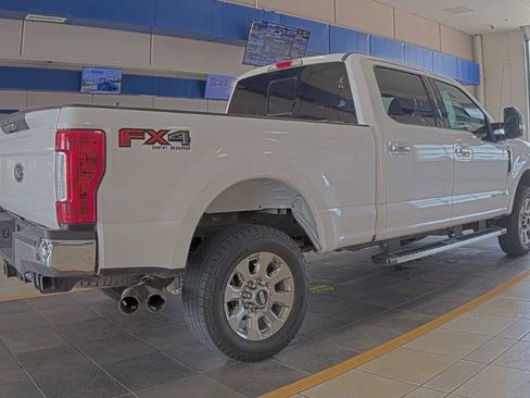 Used 2018 Ford F250 Lariat w/ Chrome Package AWD/4WD image 3