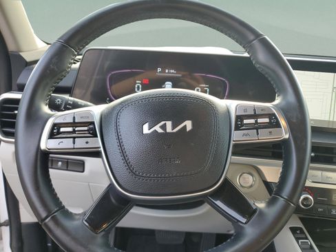 Used 2023 Kia Telluride S image 20
