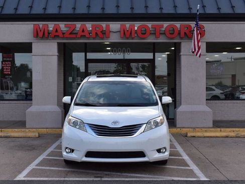 Used 2013 Toyota Sienna Limited w/ Premium Pkg FWD image 5