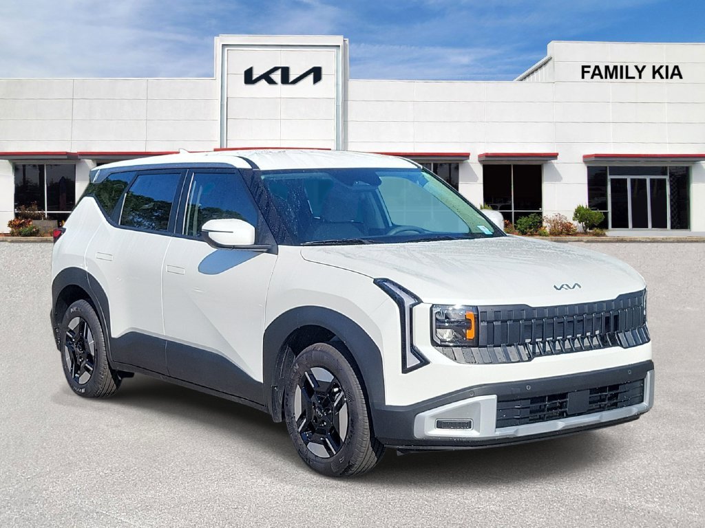 New 2027 Kia Seltos LX FWD image 39