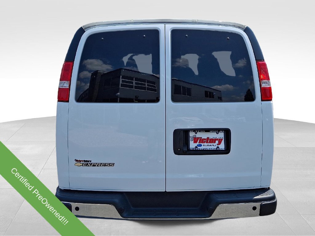 Used 2025 Chevrolet Express 3500 LT w/ LT Preferred Equipment Group RWD image 5