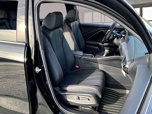 Certified 2025 Acura ADX A-Spec image 7