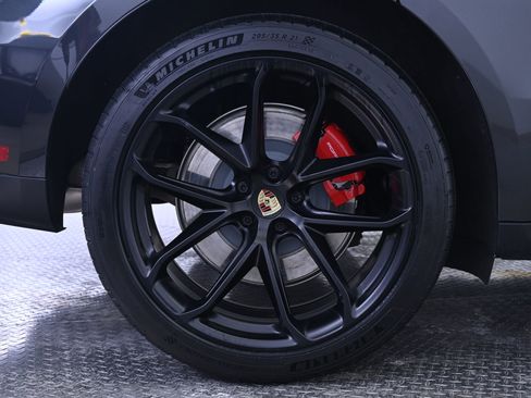 Used 2026 Porsche Macan GTS image 13