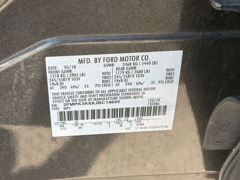 Used 2018 Ford Edge Titanium w/ Equipment Group 301A FWD image 15