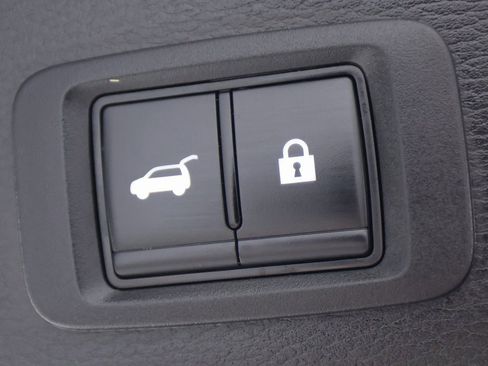 Used 2024 Mitsubishi Outlander SE image 15