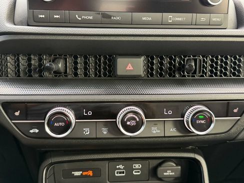 Used 2025 Honda CR-V EX image 23