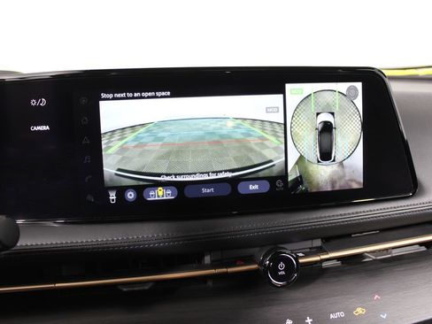 Used 2023 Nissan Ariya FWD image 18