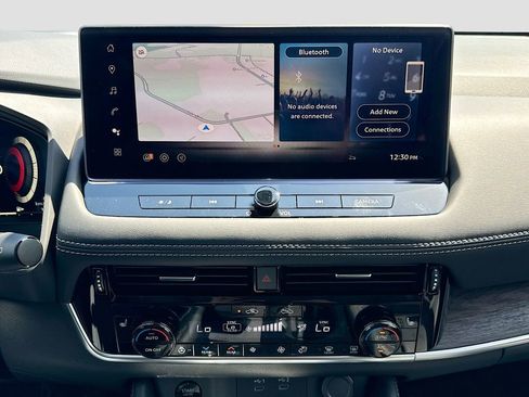 New 2026 Nissan Rogue Platinum w/ Platinum Premium Package AWD/4WD image 16
