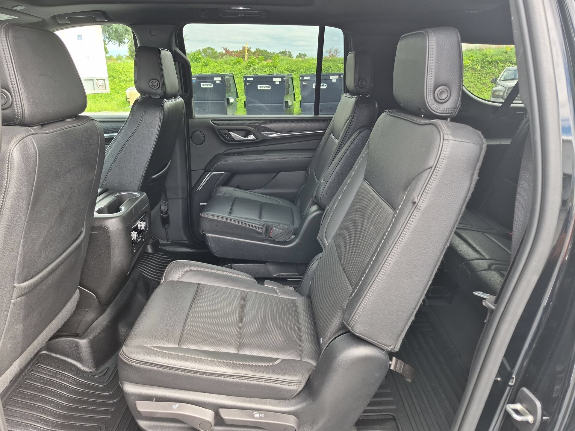 Certified 2023 GMC Yukon XL Denali w/ LPO, Floor Liner Package AWD/4WD image 26