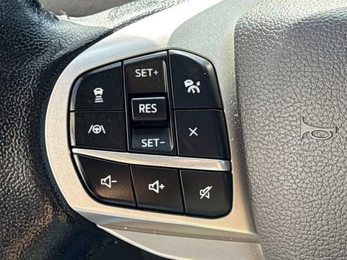 Used 2021 Ford Explorer XLT w/ Equipment Group 202A image 36