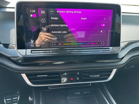 Certified 2024 Volkswagen Atlas Cross Sport SEL R-Line AWD/4WD image 24