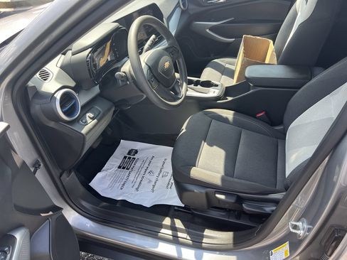 Used 2025 Chevrolet Trax LS w/ Driver Confidence Package FWD image 16