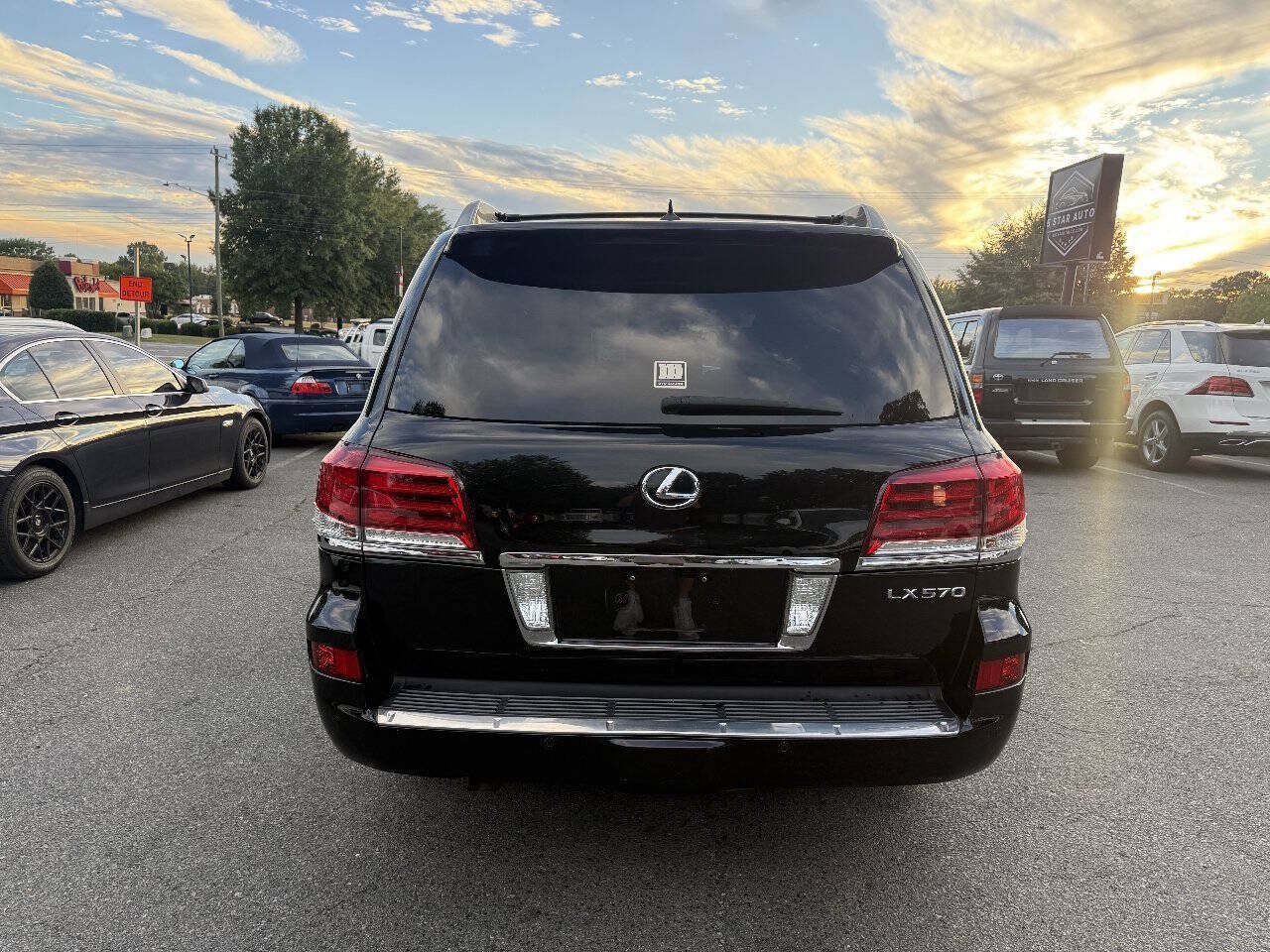 Used 2014 Lexus LX 570 4WD image 6