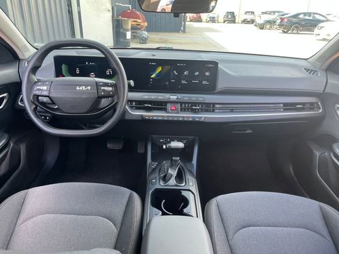 Used 2025 Kia K4 FWD image 14