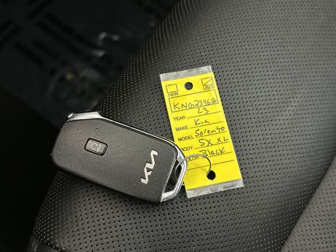Certified 2023 Kia Sorento SX Prestige image 33