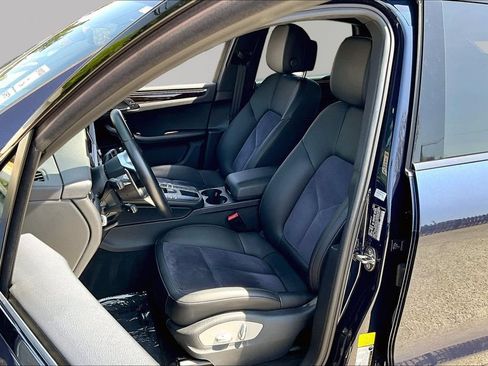 Used 2021 Porsche Macan S AWD/4WD image 22