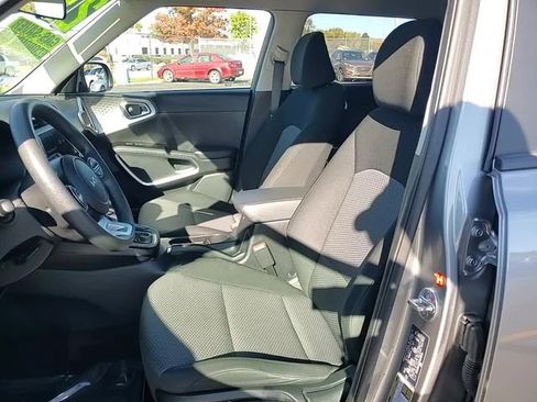 Used 2023 Kia Soul LX w/ Option Group 015 image 10