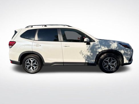 Certified 2023 Subaru Forester Premium AWD/4WD image 18