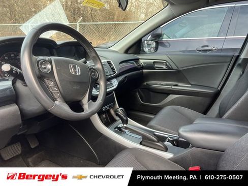 Used 2014 Honda Accord Sport image 9