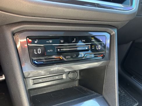 Certified 2024 Volkswagen Tiguan SE R-Line image 30