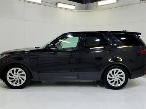 Used 2024 Land Rover Discovery S AWD/4WD image 5