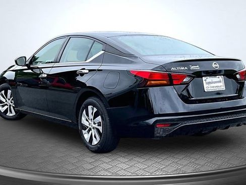 Used 2022 Nissan Altima 2.5 S FWD image 4